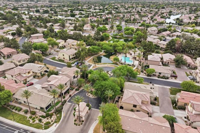 2068 W Olive Way, Chandler, AZ 85248