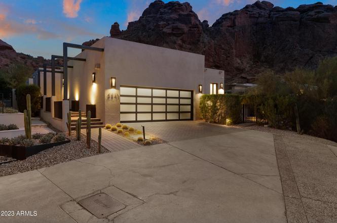 5841 N Echo Canyon Cir, Phoenix, AZ 85018