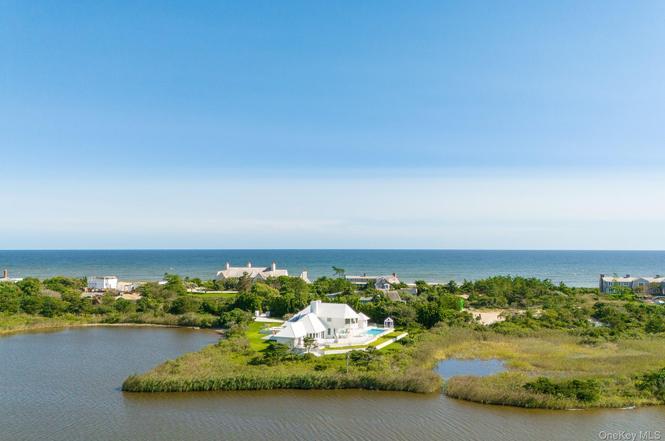 64 W End Rd, East Hampton, NY 11937
