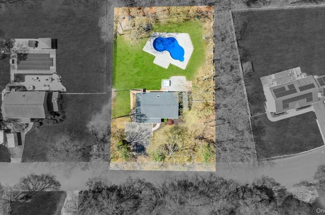 10 Ramblewood Rd, Ridge, NY 11961