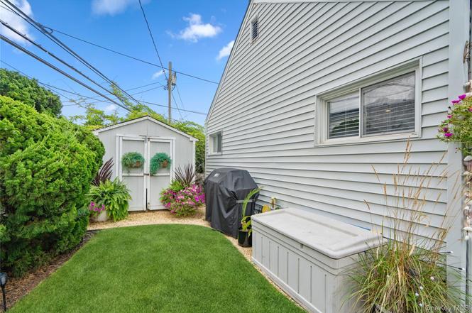 55 Duckpond Dr N, Wantagh, NY 11793