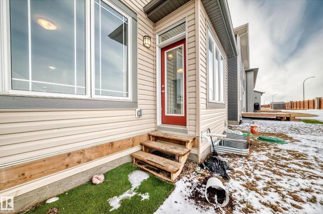 20612 22 Ave NW, Edmonton, AB T6M 1N3