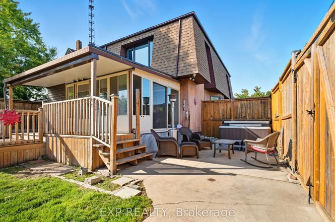 5904 Prospect St, Niagara Falls, ON L2G 1G8