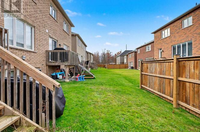 7790 White Pine Cres, Niagara Falls, ON L2K 0K5