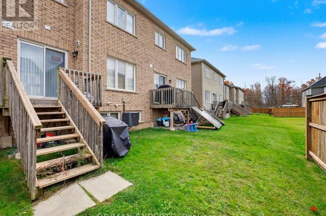 7790 White Pine Cres, Niagara Falls, ON L2K 0K5