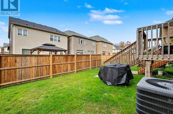 7790 White Pine Cres, Niagara Falls, ON L2K 0K5