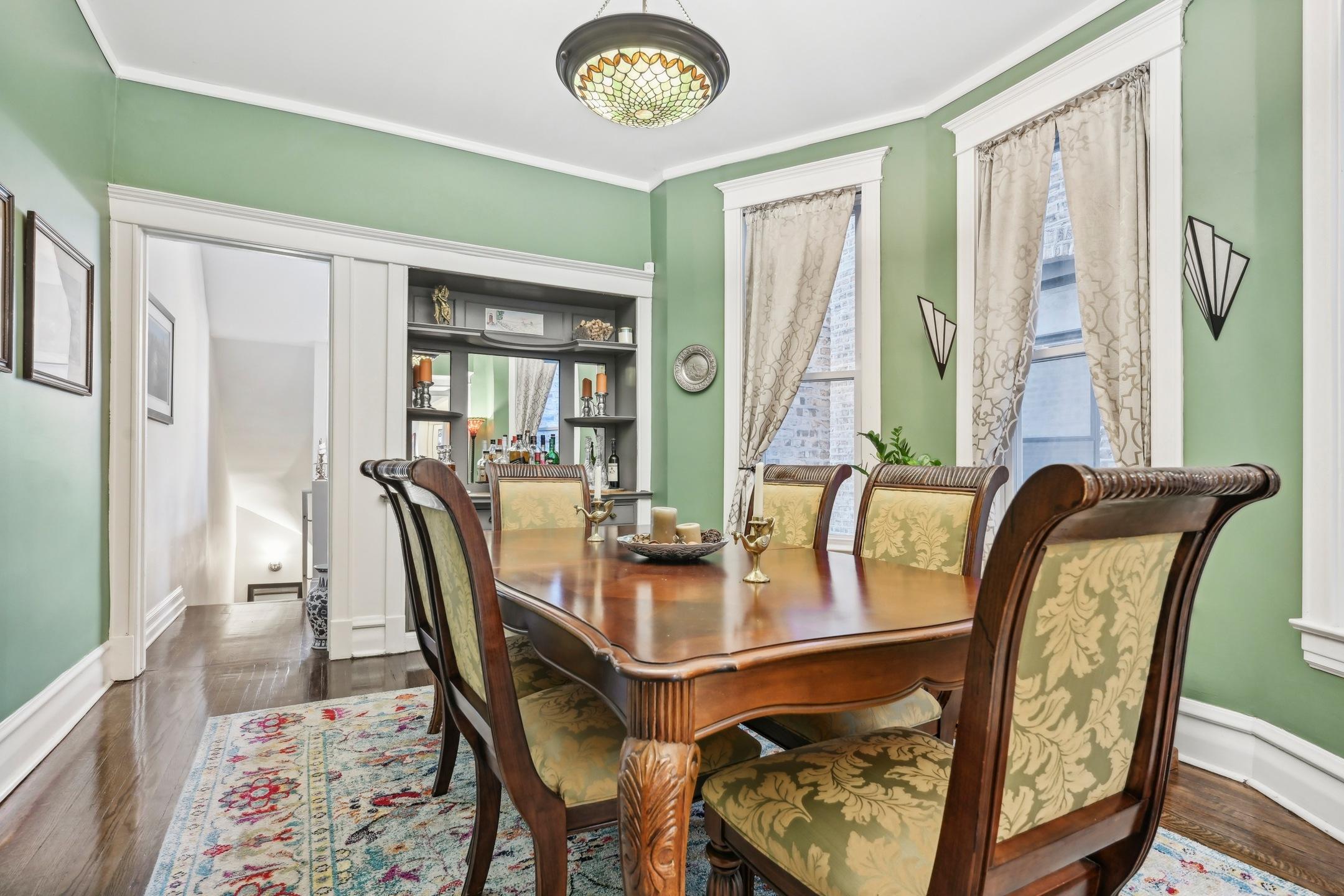 Charming Townhouse #99