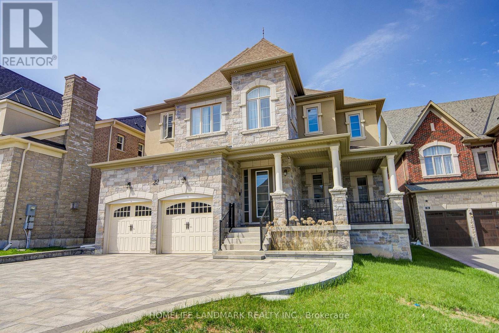 22 ASPY COURT Vaughan (Patterson), Ontario L6A4X8
