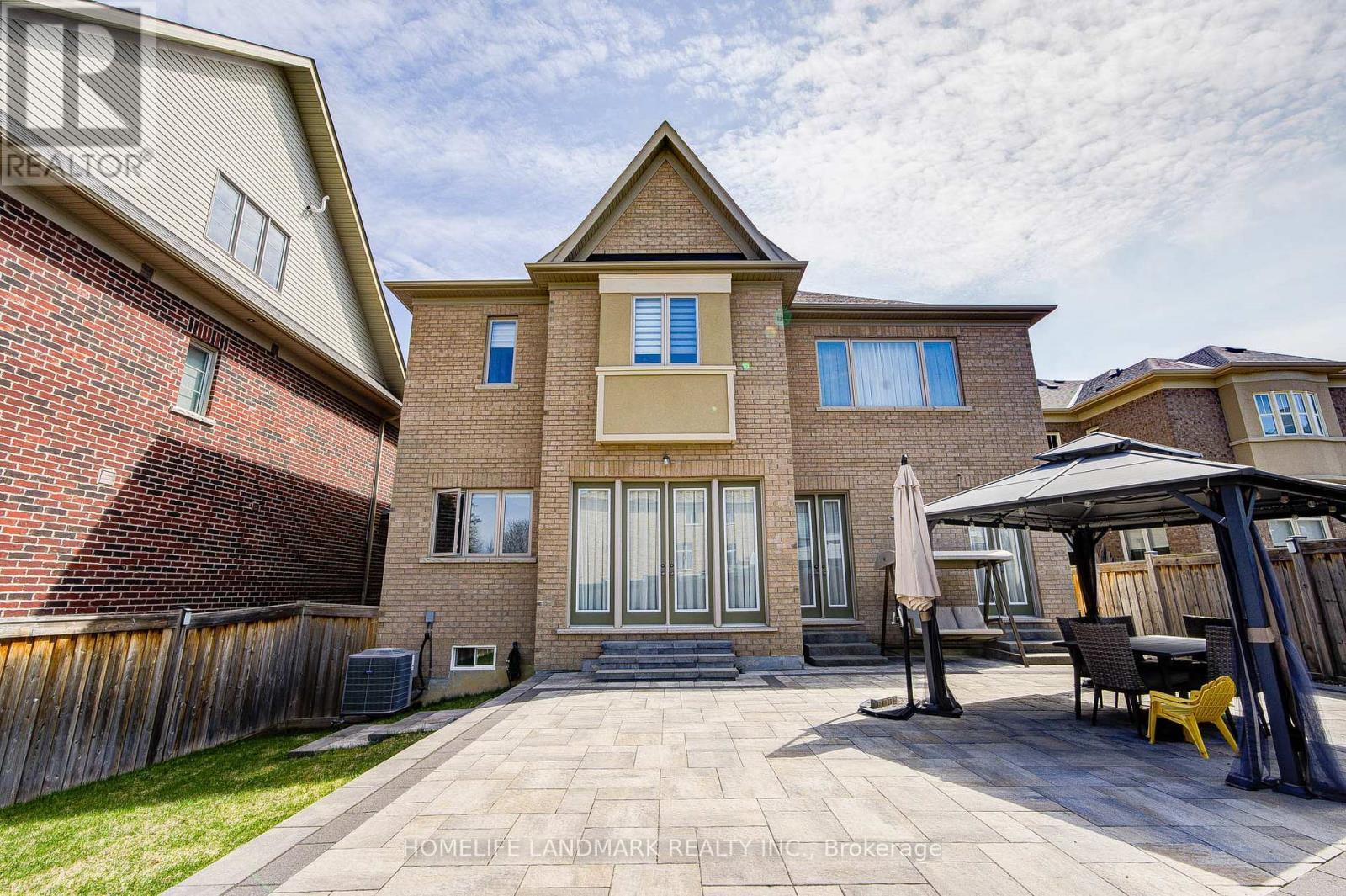 22 ASPY COURT Vaughan (Patterson), Ontario L6A4X8