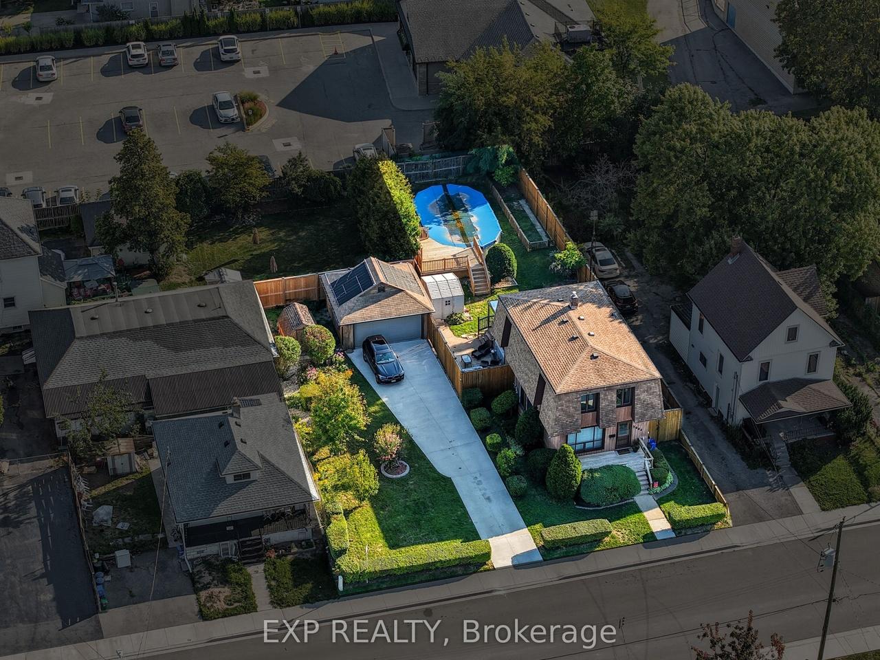 5904 Prospect St, Niagara Falls, ON L2G 1G8
