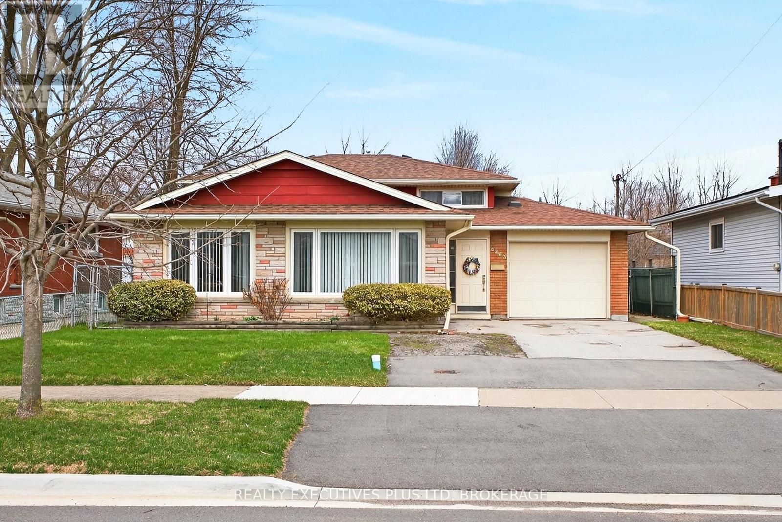 6465 WENDY DRIVE Niagara Falls (Oldfield), Ontario L2G3H7