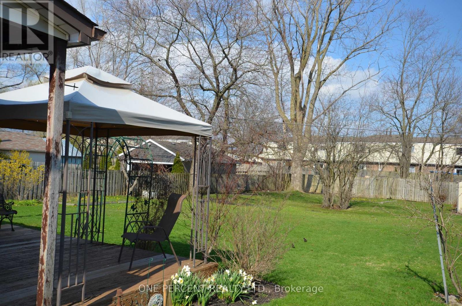 8800 CHAMPLAIN DRIVE Niagara Falls (Chippawa), Ontario L2G6Y6