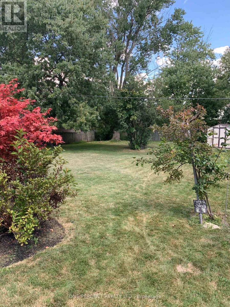 8800 CHAMPLAIN DRIVE Niagara Falls (Chippawa), Ontario L2G6Y6