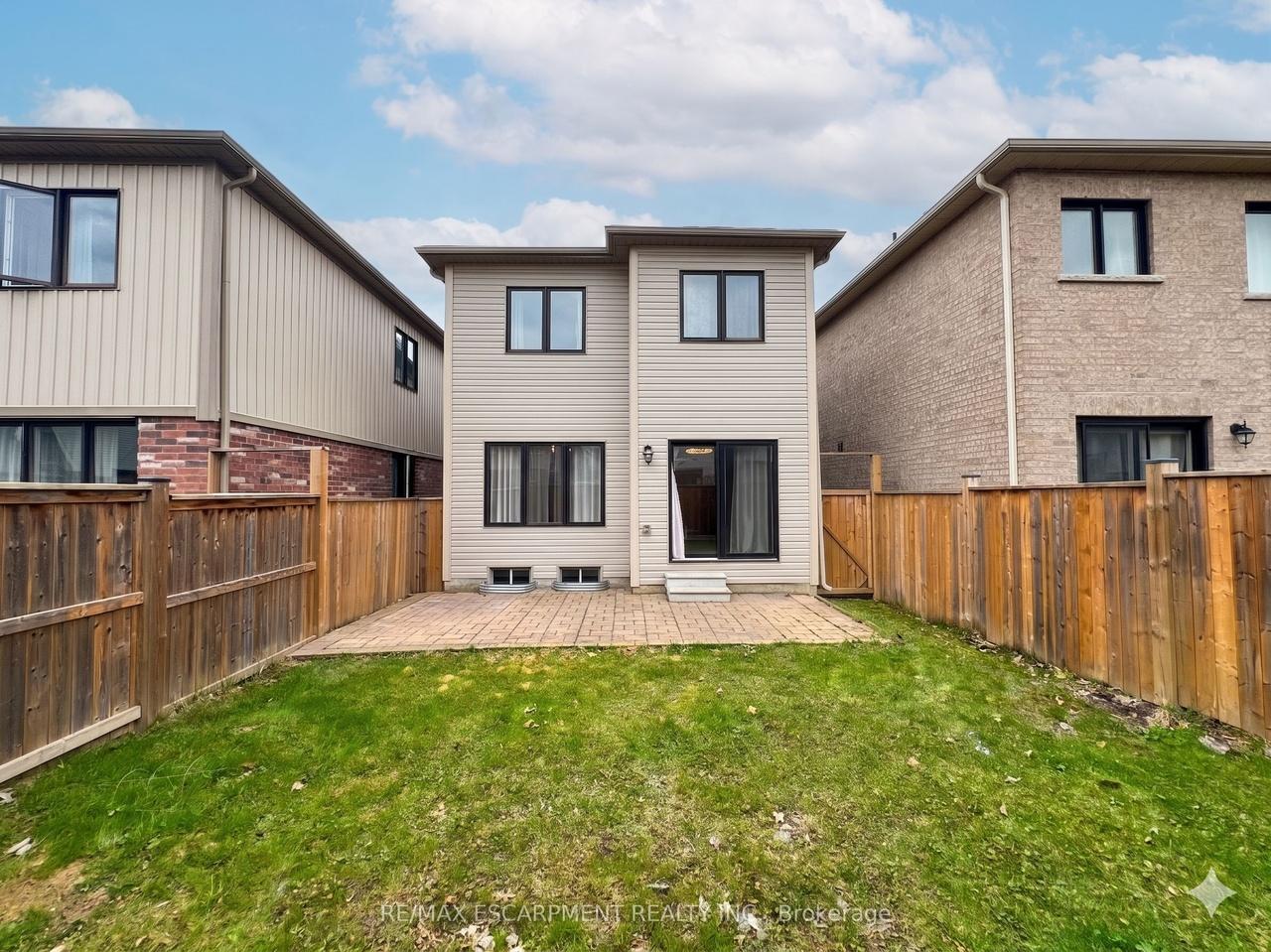 7774 Buckeye Cres, Niagara Falls, ON L2H 0P2