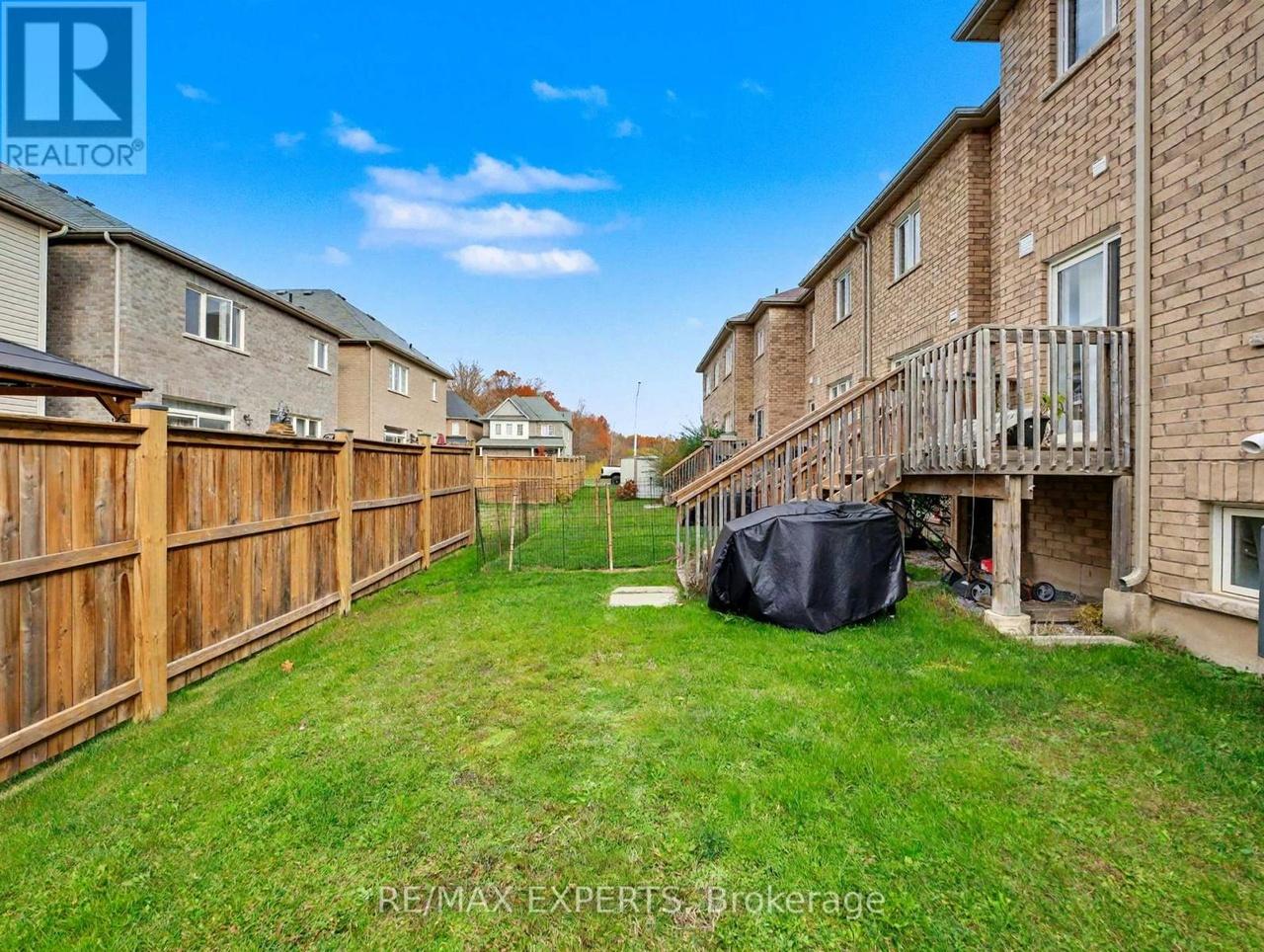 7790 White Pine Cres, Niagara Falls, ON L2K 0K5