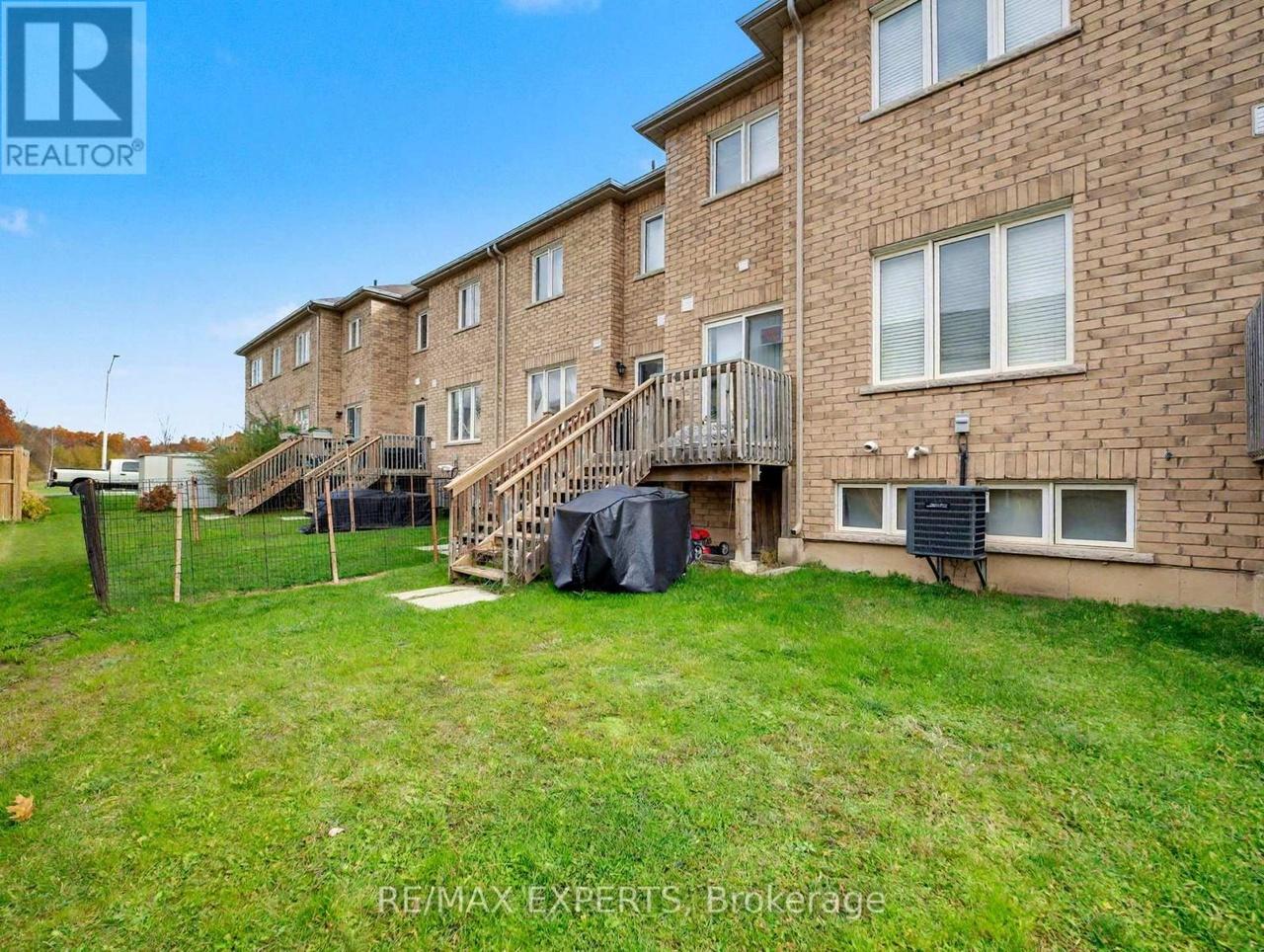7790 White Pine Cres, Niagara Falls, ON L2K 0K5