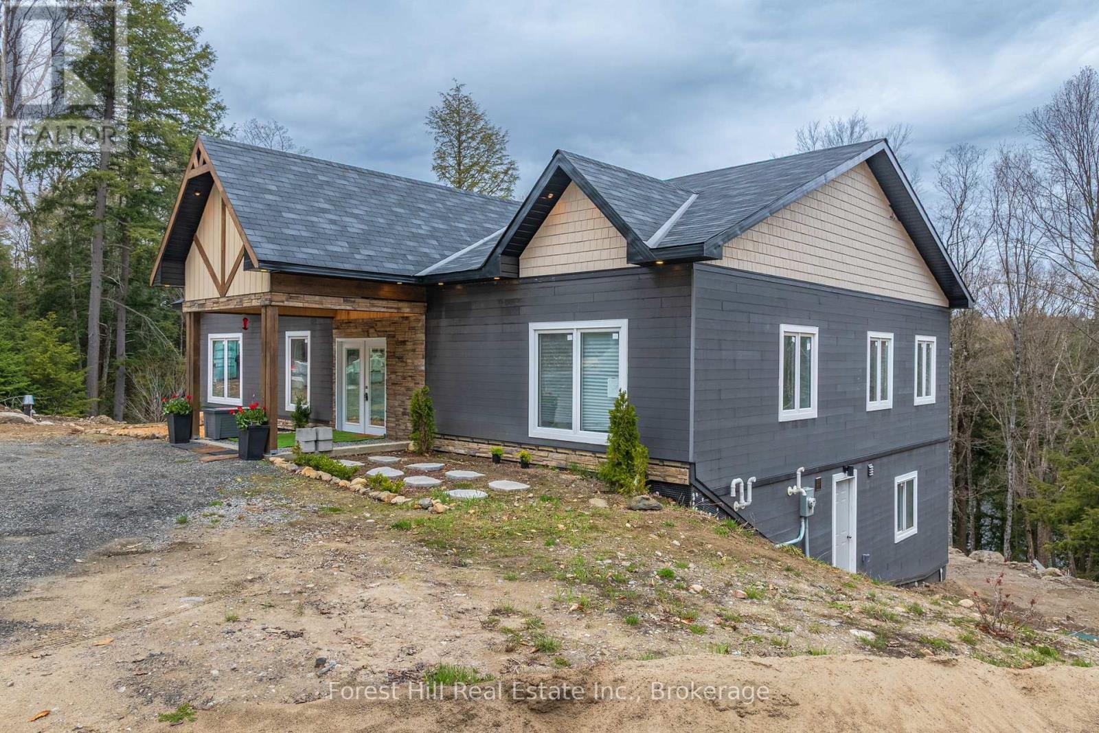 1-1269 S RIL LAKE ROAD Lake of Bays (Ridout), Ontario P0B1A0