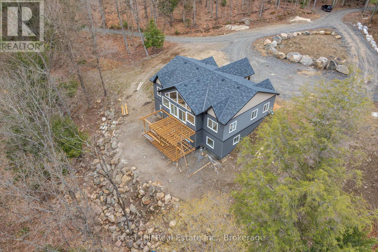 1-1269 S RIL LAKE ROAD Lake of Bays (Ridout), Ontario P0B1A0