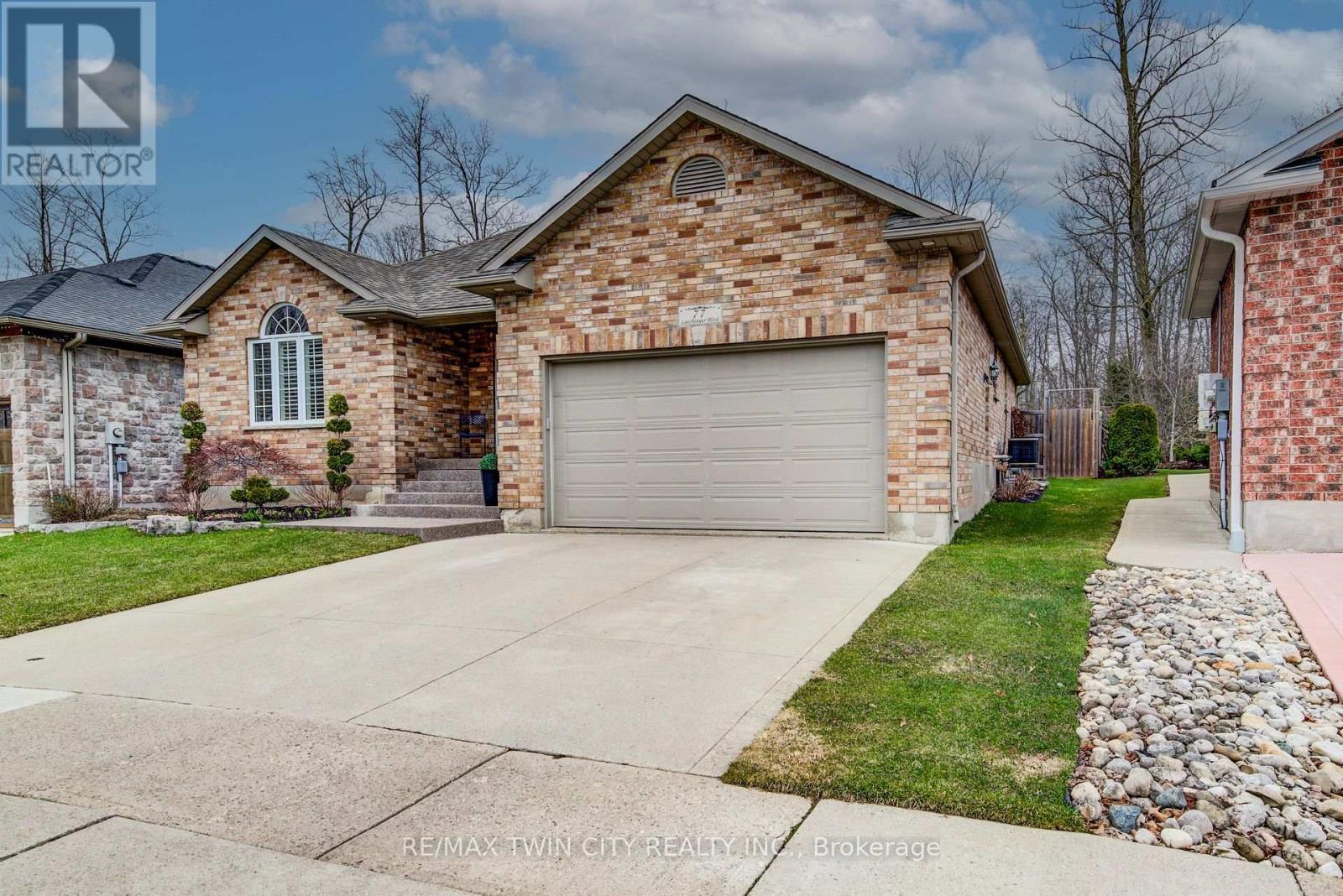 77 LASCHINGER BOULEVARD Wilmot, Ontario N3A2G7