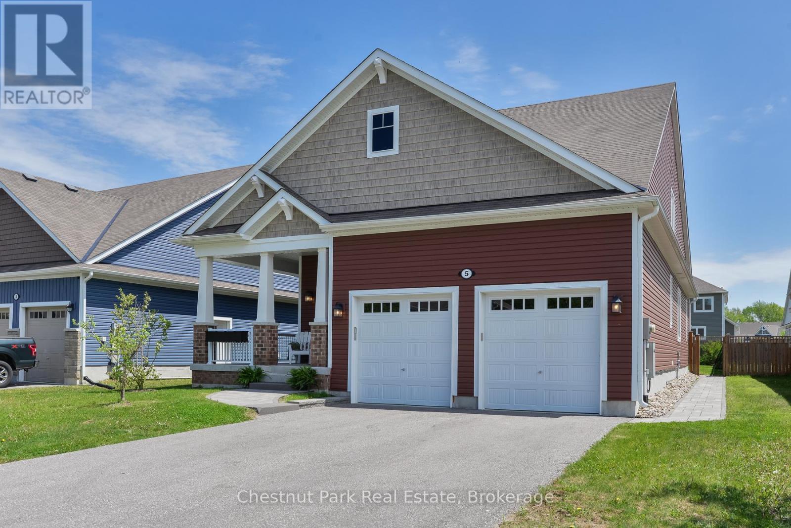 5 HUNTER PLACE Bracebridge (Macaulay), Ontario P1L0C9
